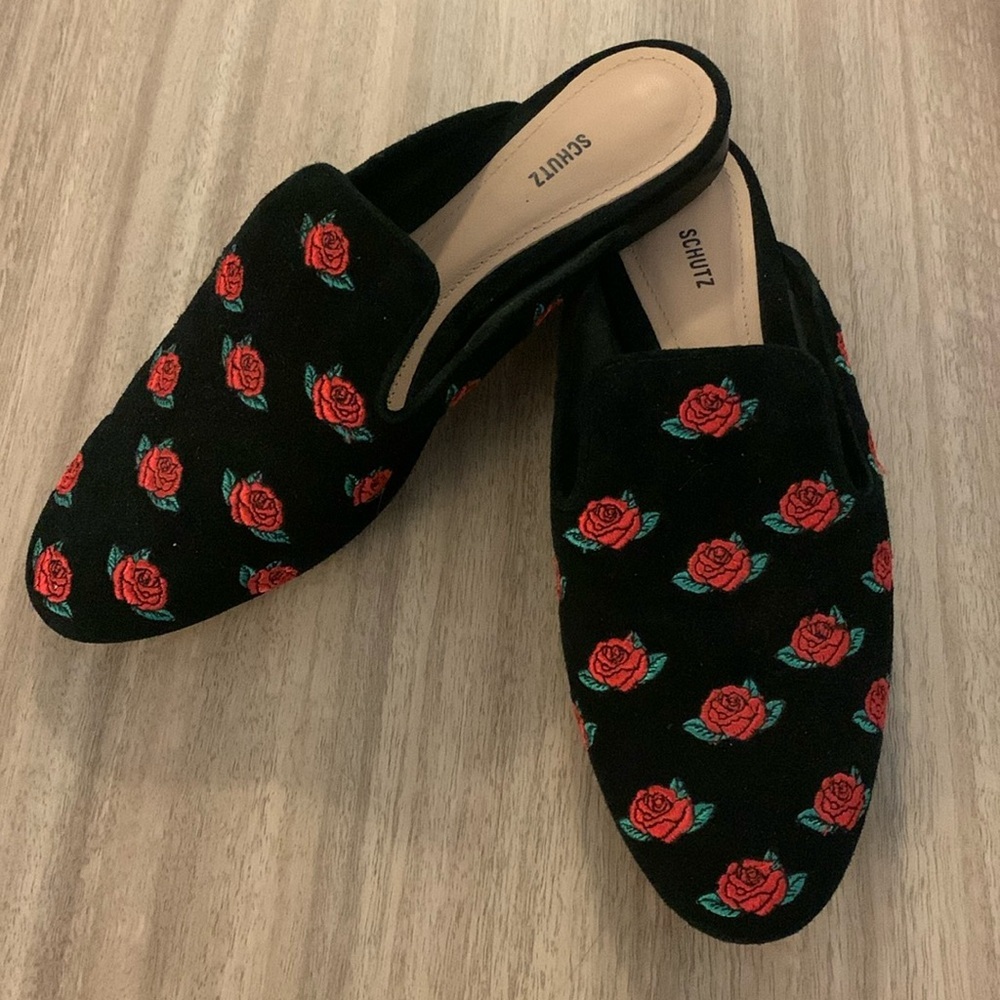 SCHUTZ Ivanna Black and Red Roses Suede Slip On Mules Size 6.5